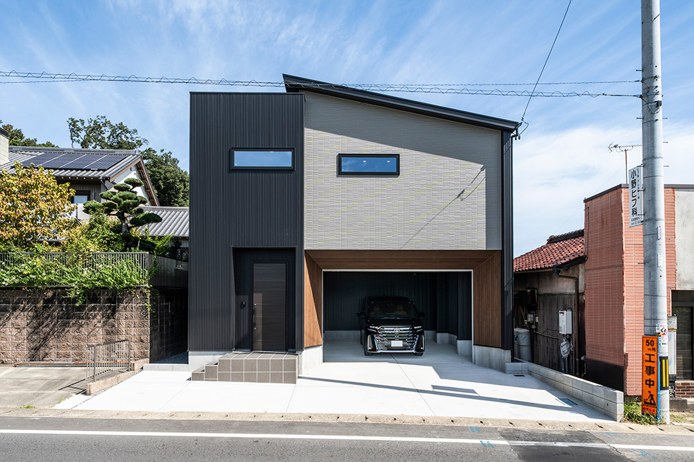 ディテールにまで手を抜かない、大人のガレージハウス