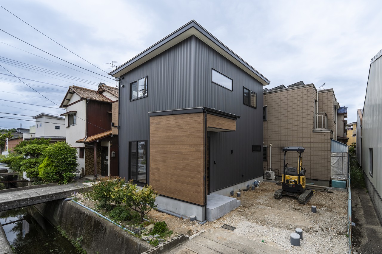 凛とした佇まい、その先にある温もり